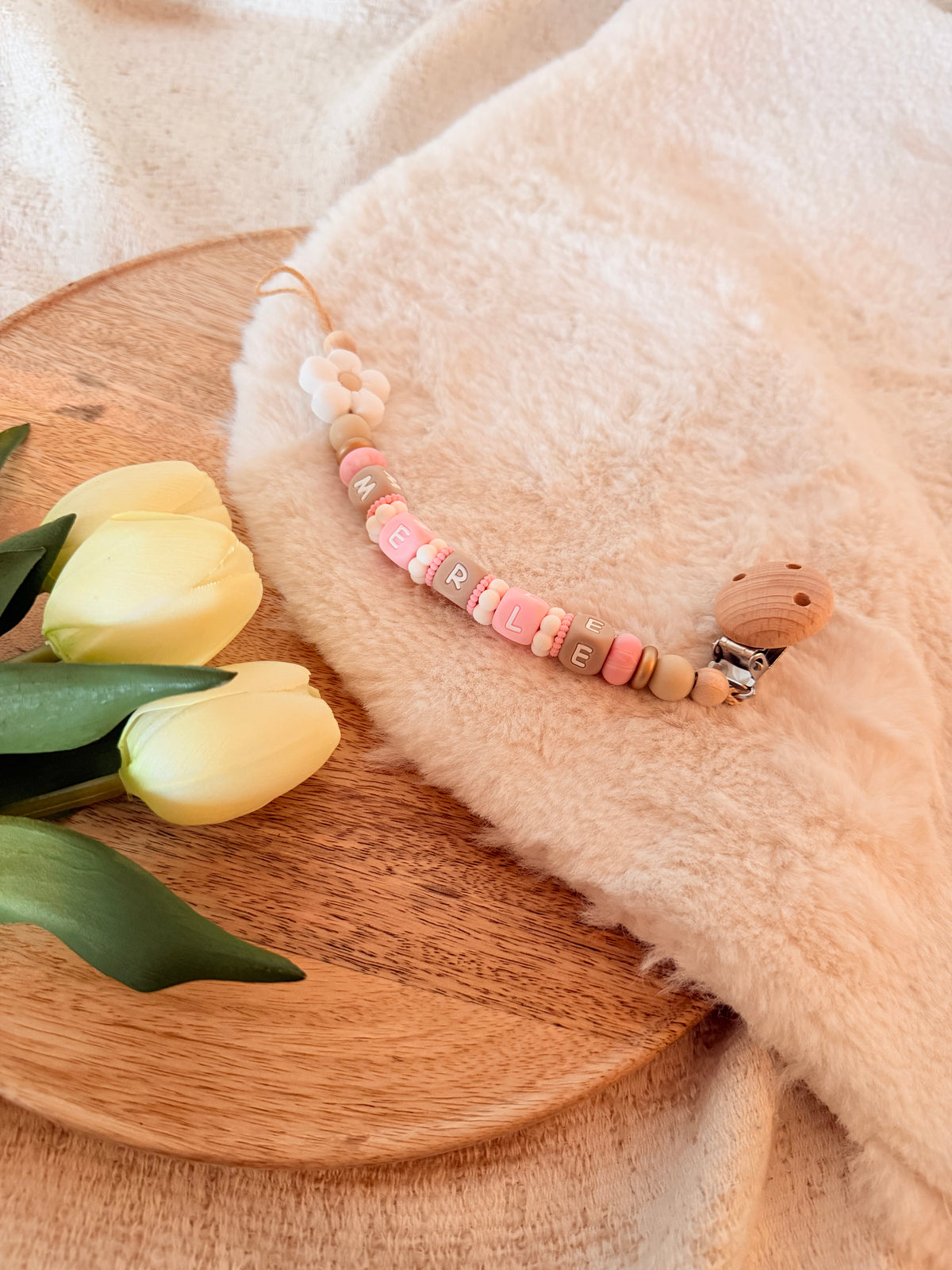Schnullerkette „Blume-Merle“
